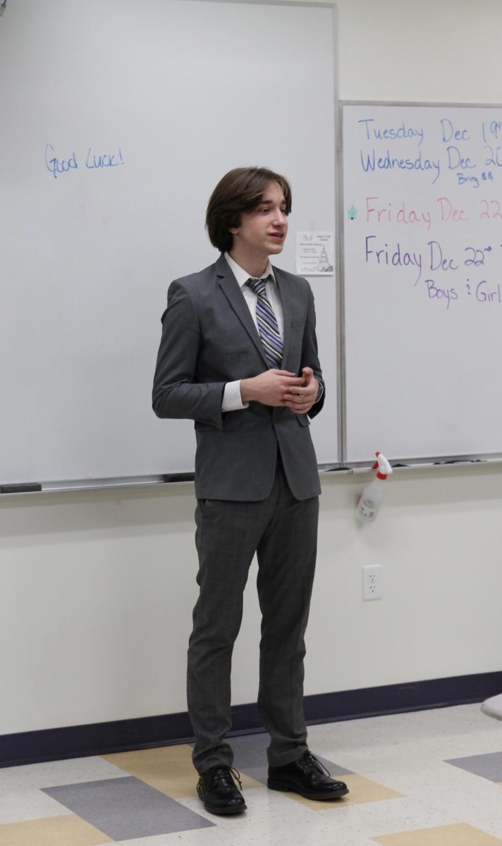 Terry Gasparakis gives a detailed speech about a current issue around the world in Extemporaneous Speaking.