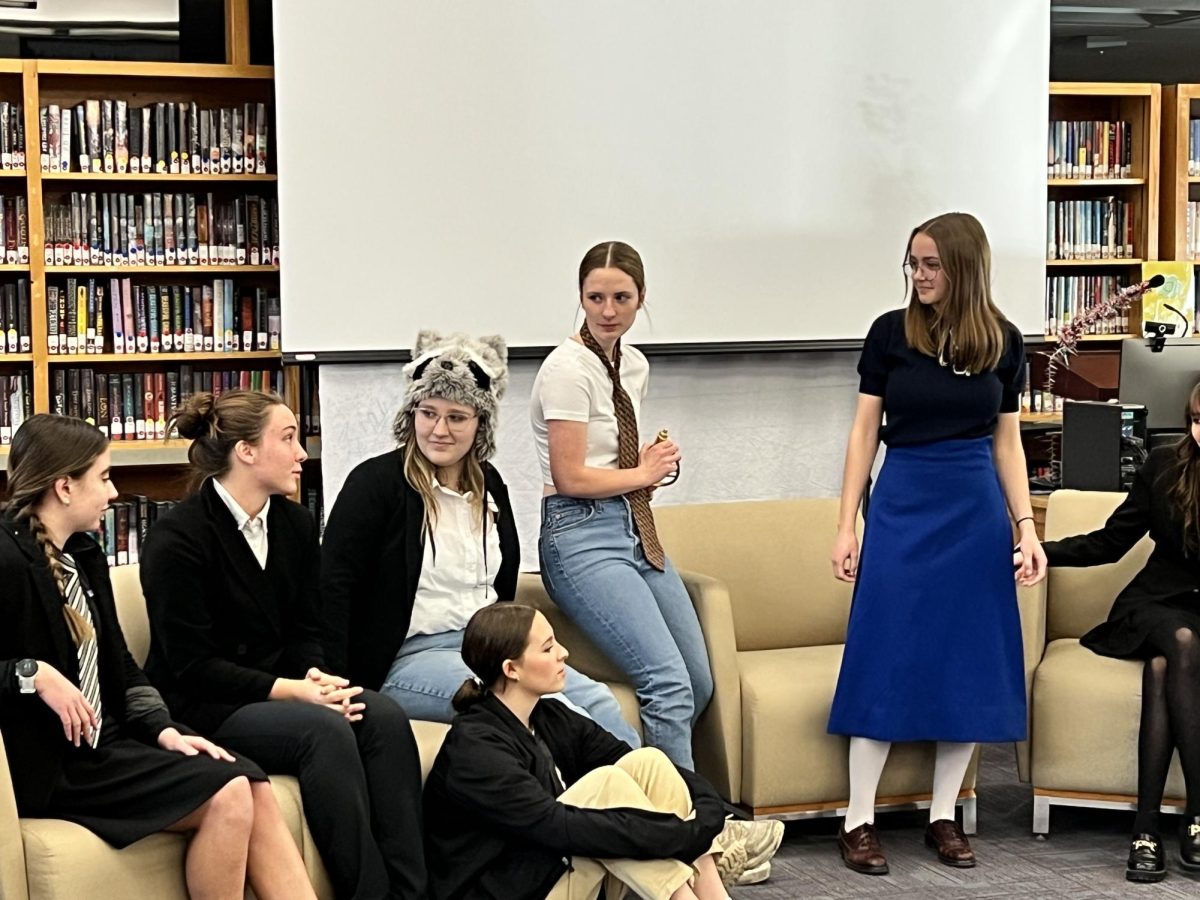 A group of senior girls portrays Miss Brodie's "creme de la creme" students.