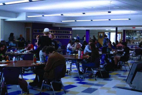 Moving to one lunch would lead to crowding in the cafeteria, shown here during second lunch of April 24.